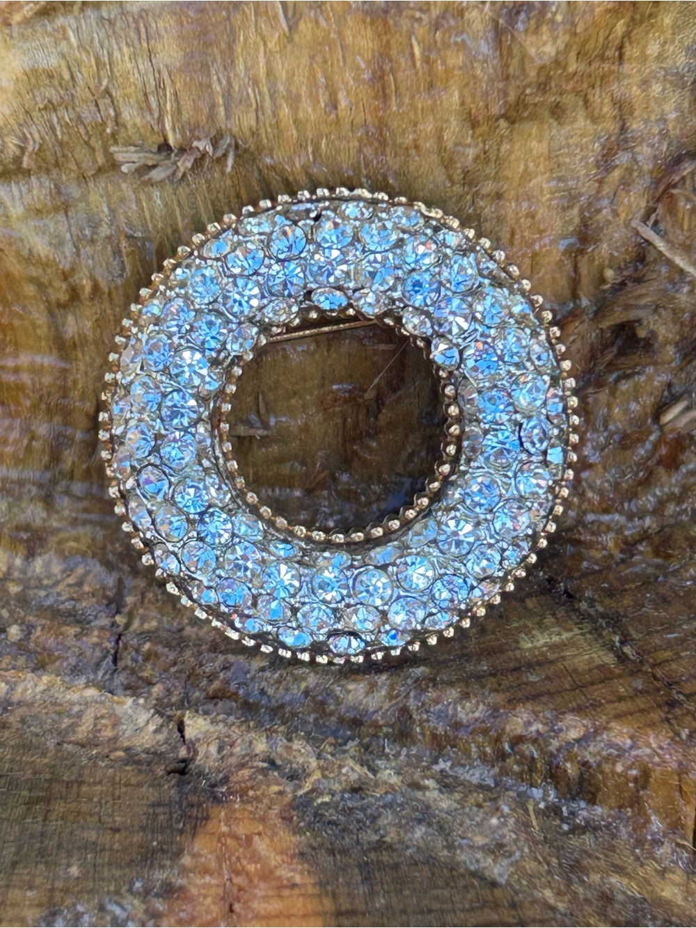 Vintage 50’s Clear Clustered Crystal Rhinestone Gold Tone Brooch Pin